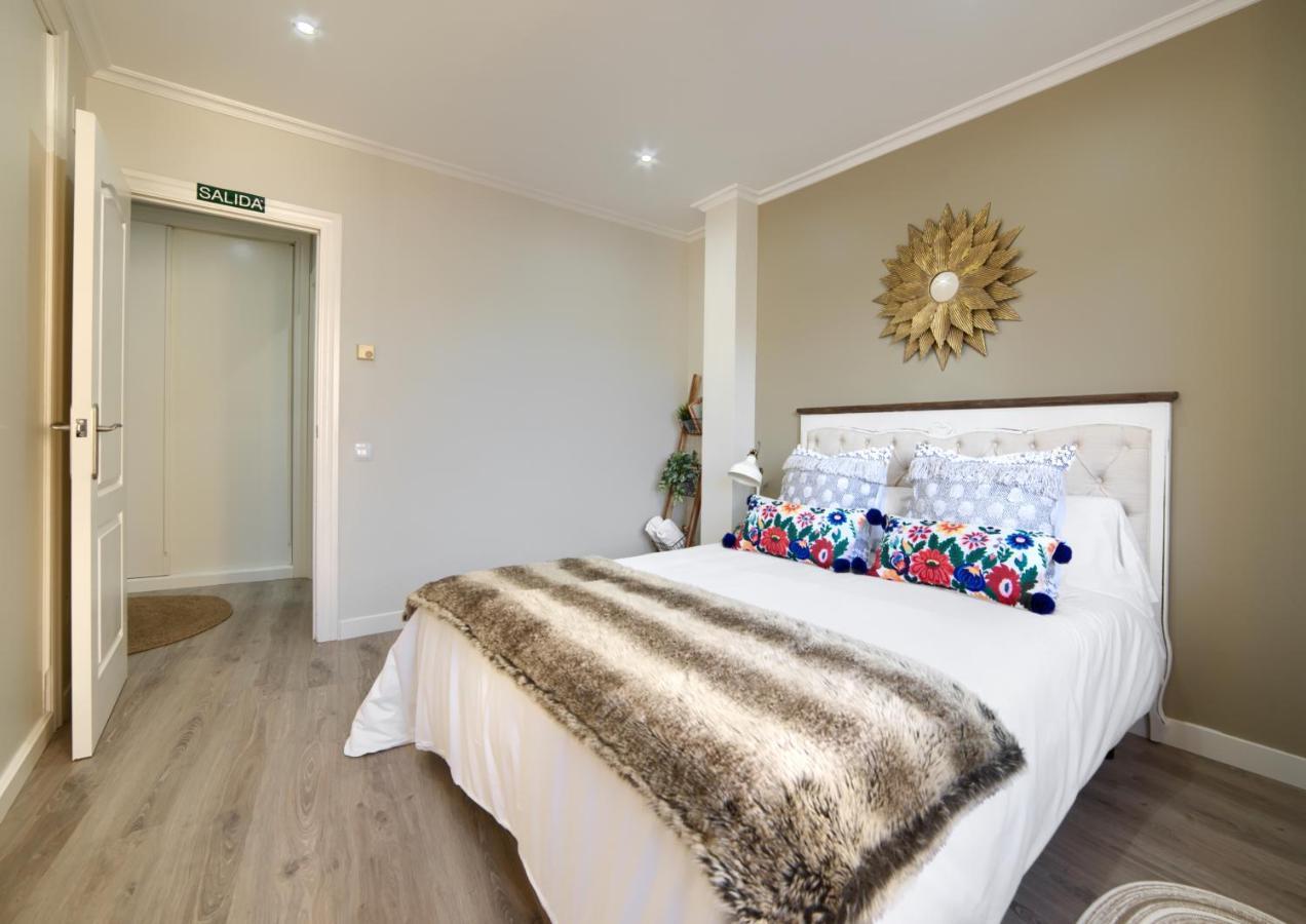 Apartamentos4U Tudela Centro - Parking Incluido Екстер'єр фото