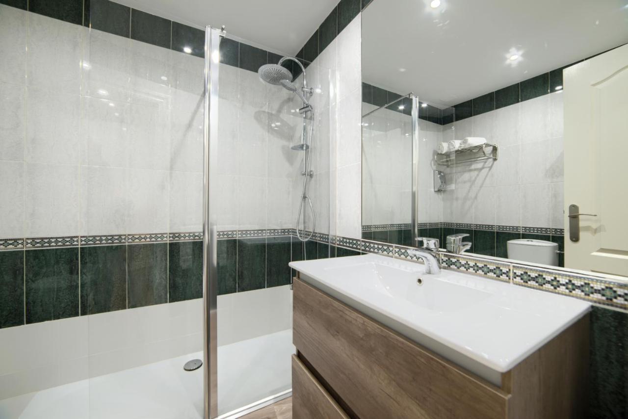 Apartamentos4U Tudela Centro - Parking Incluido Екстер'єр фото