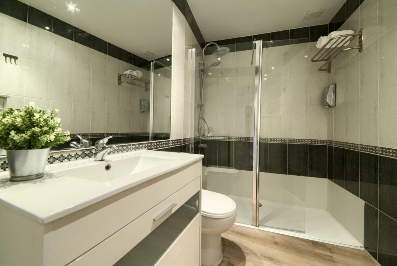 Apartamentos4U Tudela Centro - Parking Incluido Екстер'єр фото